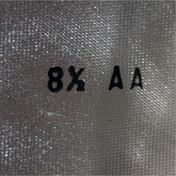 Stuart Weitzman Lame Dressy Pumps Size 8.5 Silver Matte Slingback Mesh Detail - Picture 14 of 16